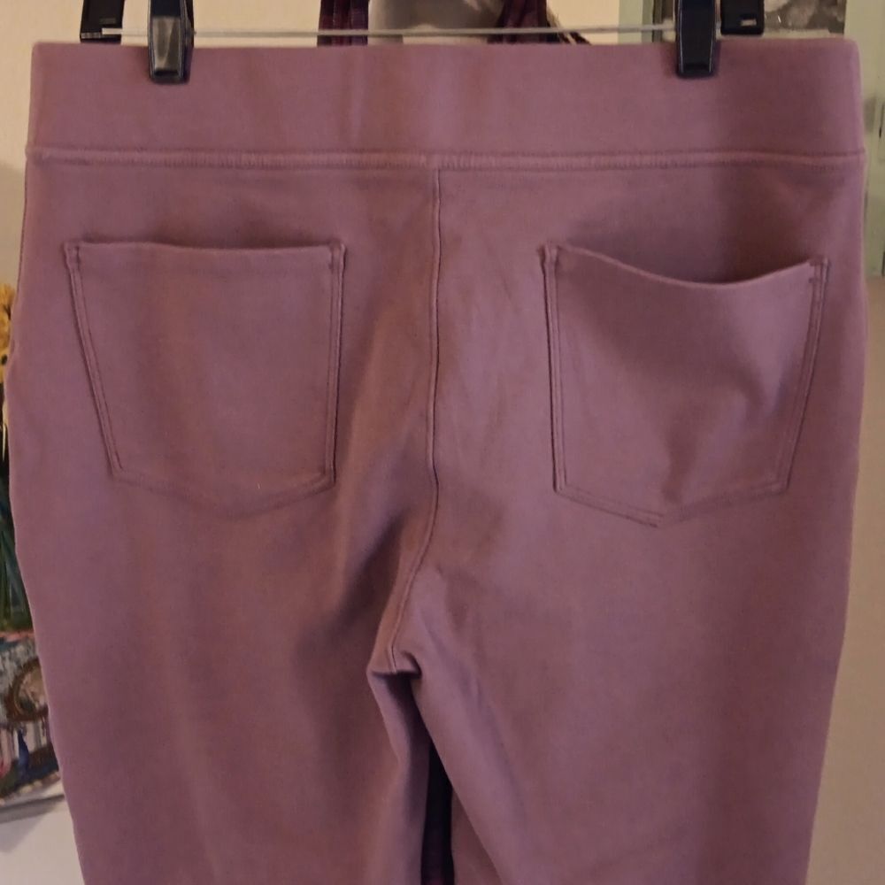 Duluth Trading Co. - Picture 5 of 10
